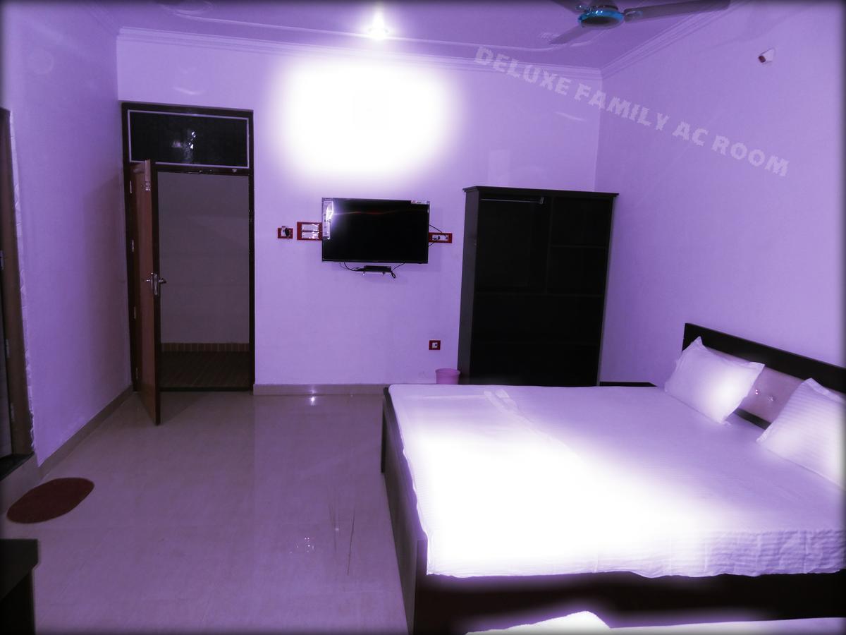 The Royal Hotel Chhatarpur Eksteriør bilde