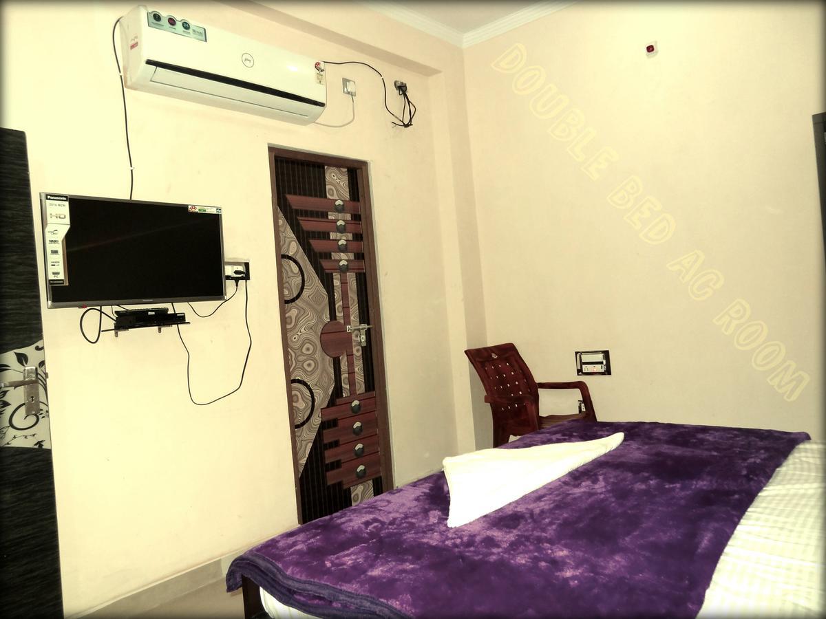 The Royal Hotel Chhatarpur Eksteriør bilde